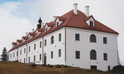 11 этажный дом построен за 28 часов в России